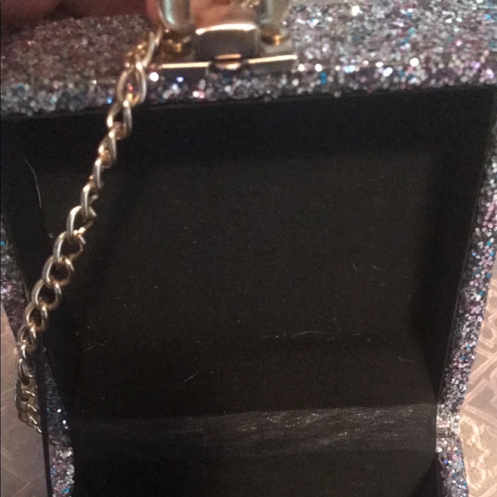 Purse - Picture 3 of 4
